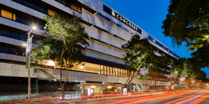 Facade - Concorde Hotel Singapore_300x150.png